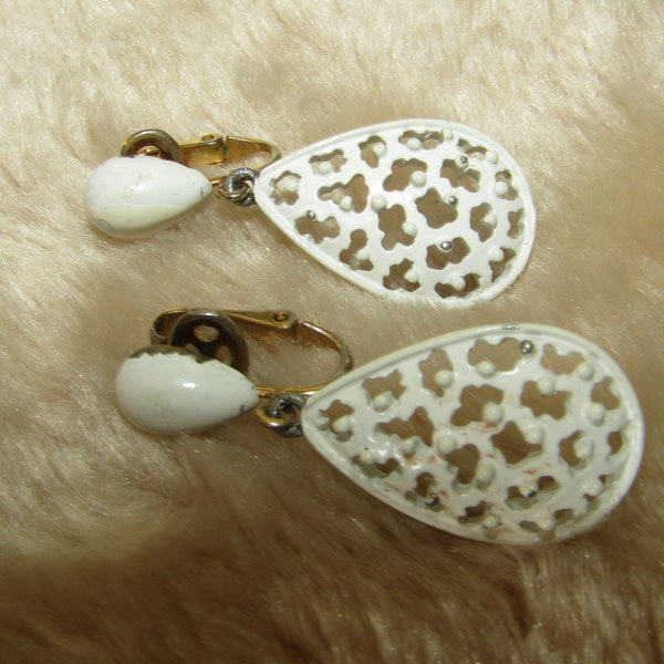 Vintage Trifari white enamel tear drop clip on earrings