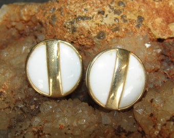 Avon white and gold clip on earrings