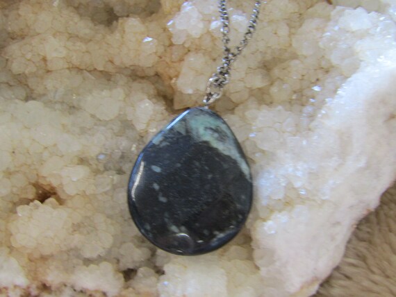 Vintage Kambaba Jasper stone necklace - image 2