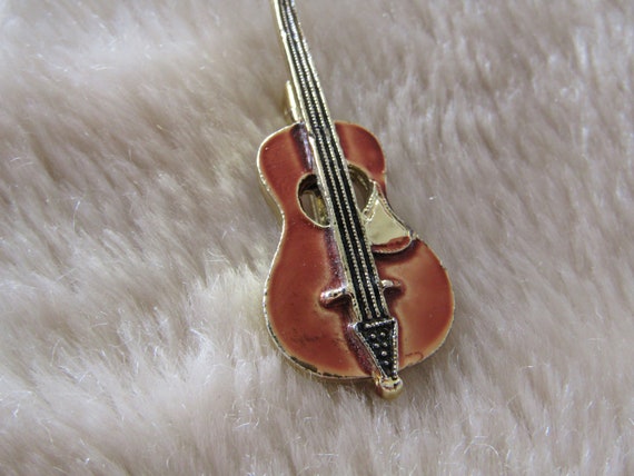 Vintage Gerry's acoustic guitar pin - image 3
