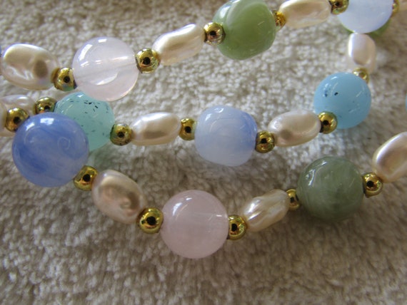 Vintage tri strand bead necklace - image 7