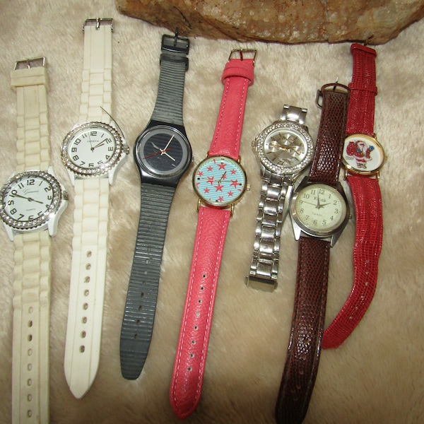 Lot of watches for repair/parts or crafts