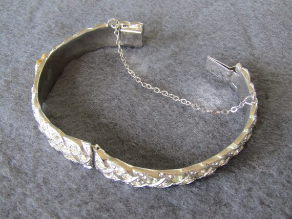 Hattie Carnegie hinged rhinestone bangle bracelet - image 4