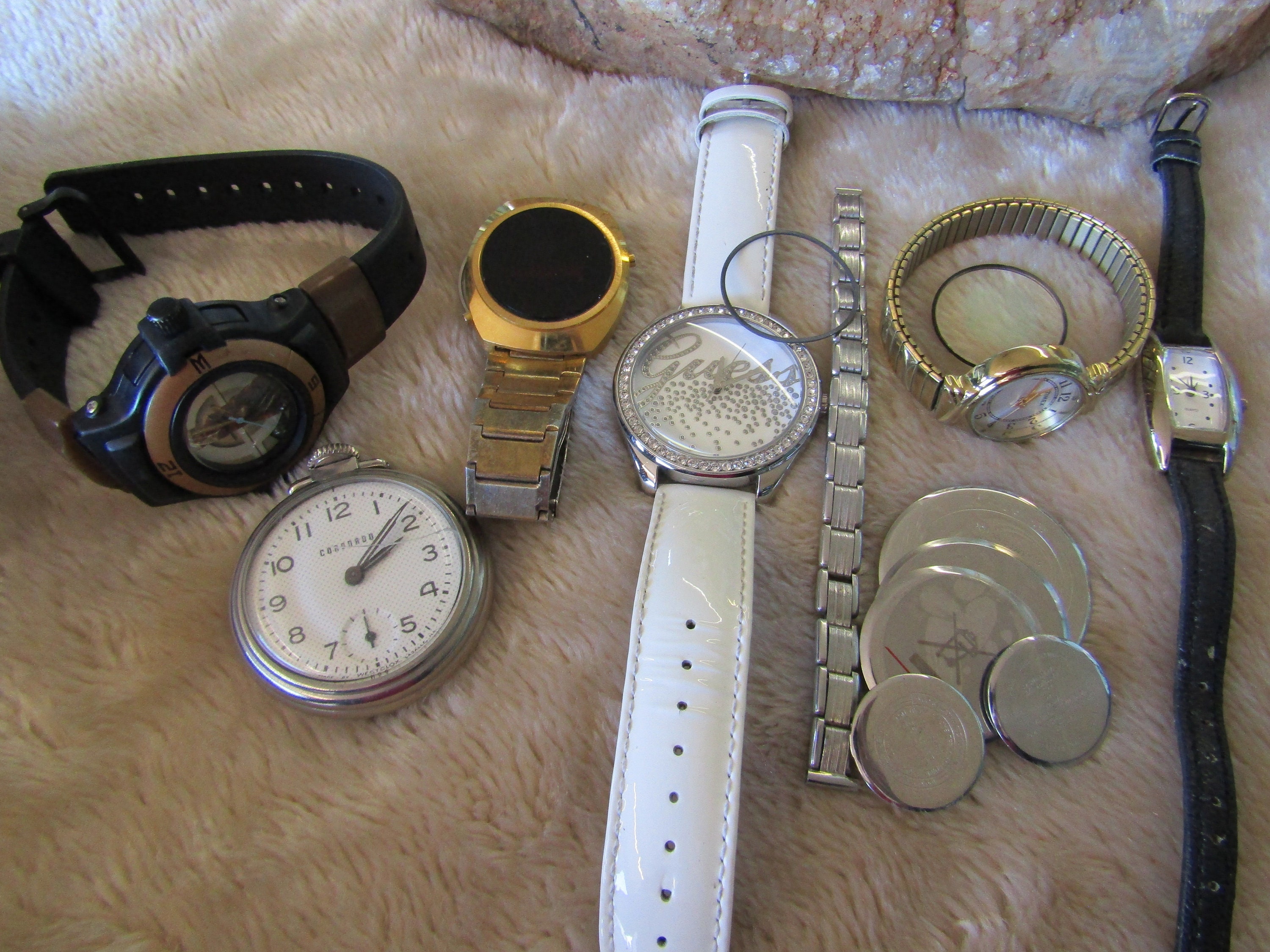 Vintage Lot of 5 Watches Watch Parts AS IS Non Working