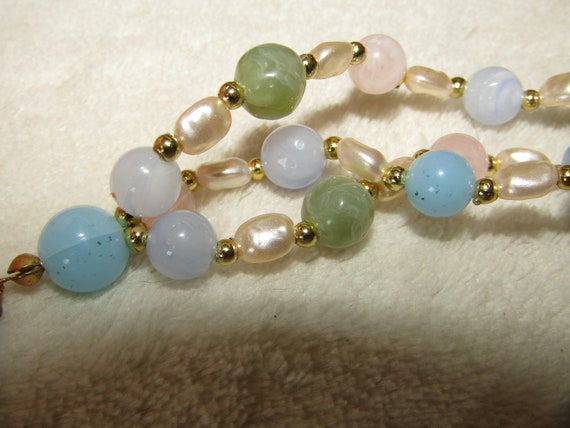Vintage tri strand bead necklace - image 5