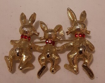 Vintage MAMSELLE Gold Tone and Red Rhinestone Bunnies Brooch - Rare Collectible Brooch - Cute Bunny Brooch - 1960's - Gift For Her
