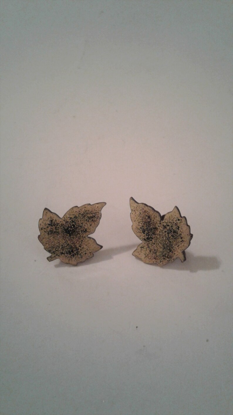 Estate Vintage Brass Metal and Yellow and Green Maple Leaf Screw-Back Earrings