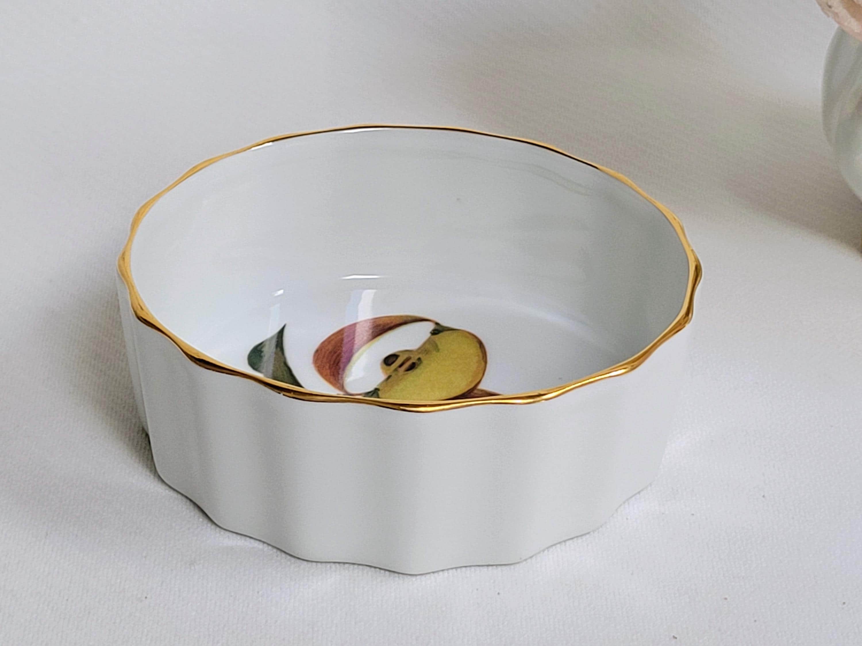 ロイヤルウースター イヴシャム キッシュ皿：アップル柄、ゴールド