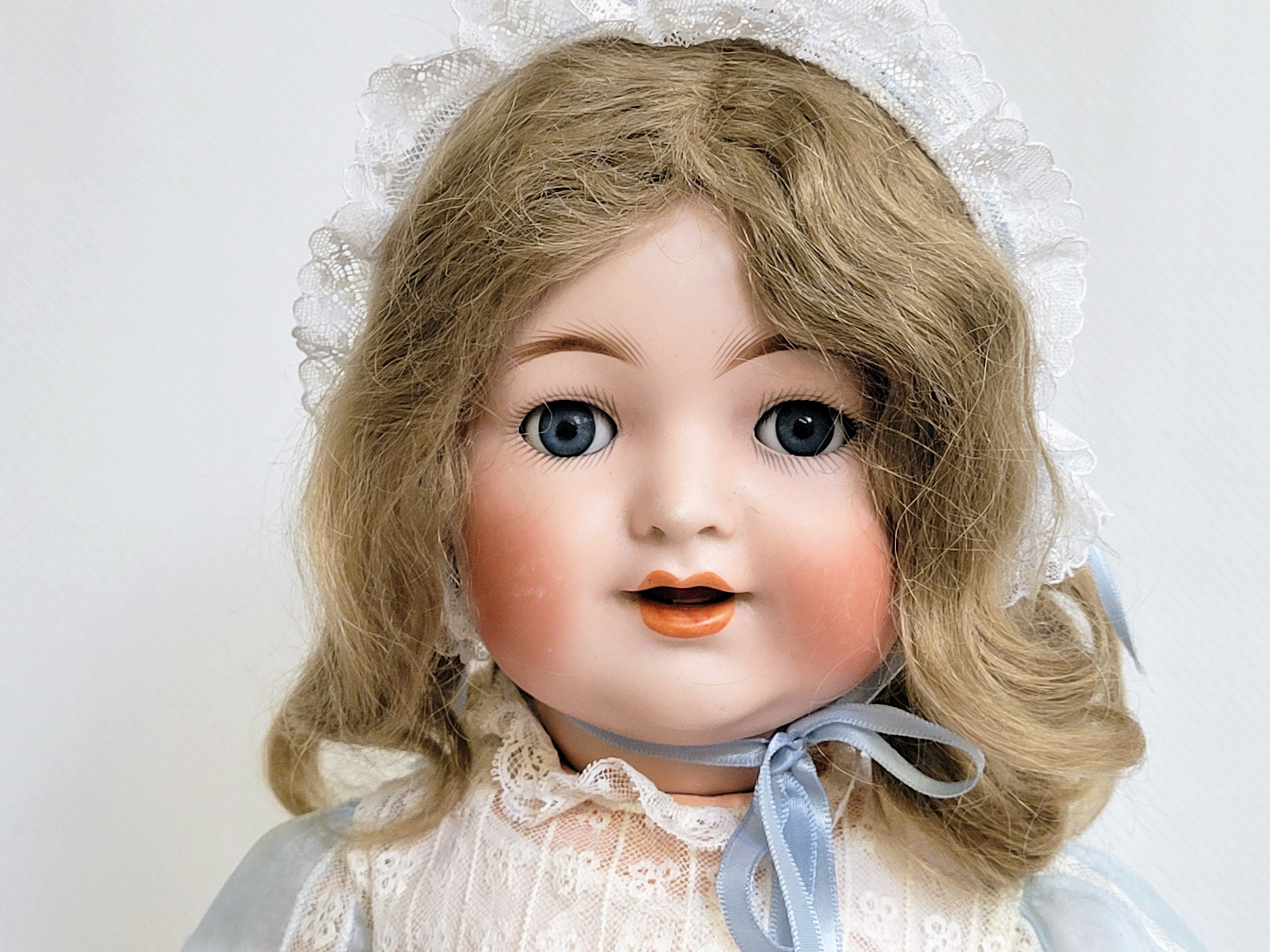 Antique Kammer & Reinhardt Simon and Halbig 126 Doll 19
