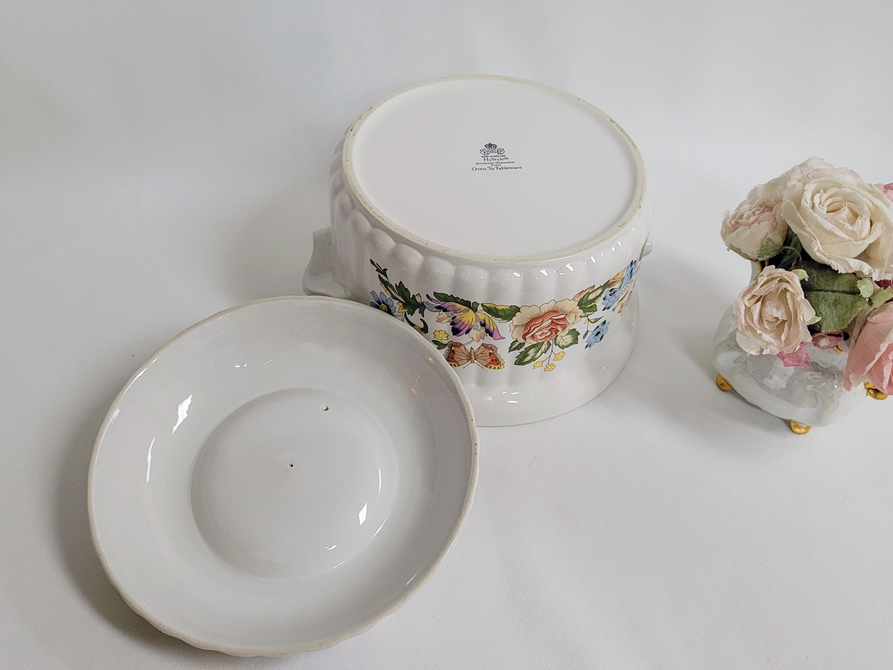 エインズレイ コテージガーデン ボーンチャイナ 蓋付きキャセロール