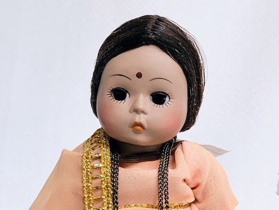 ヴィンテージ マダム アレクサンダー「インディア 549」ドール