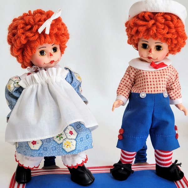 Madame Alexander "Mop-Top Billy" and "Mop-Top Wendy" Dolls ~ On Custom Designer Stand by Ann Rast ~ 8" Dolls