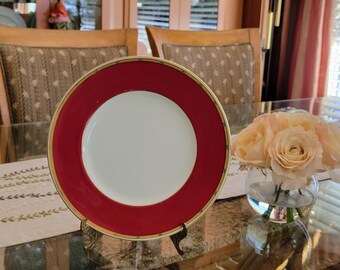 Minton Fine China Gold Rose Dinnerware From the 1950s. 5 and 4
