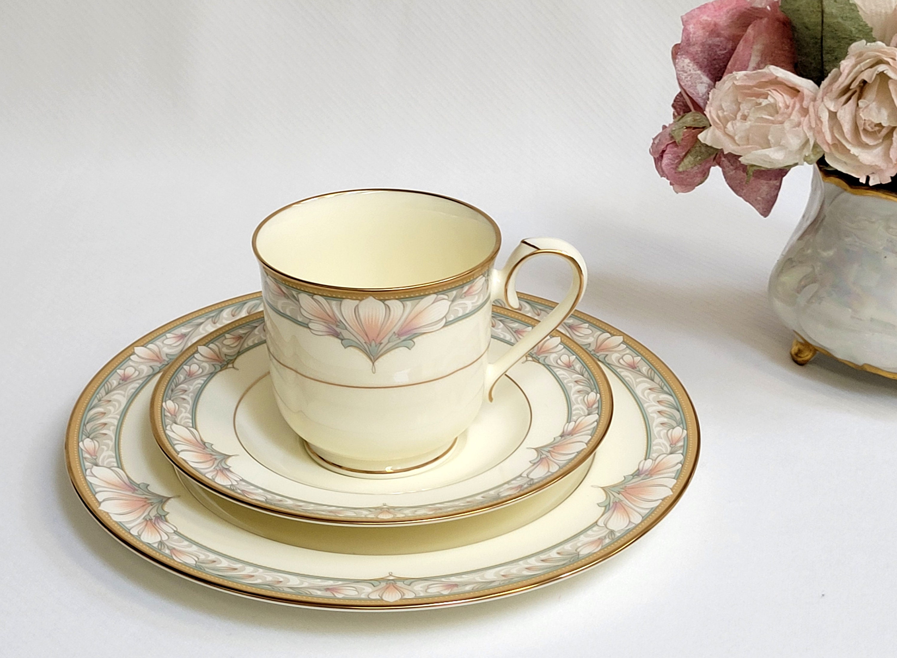 Noritake Barrymore Dessert Trio: Ivory Bone China With Pink