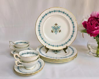 Vintage Coalport Geschirr Set: 12-teilig (Service für 4) Genfer Muster, Elegante Englische Bone China Speiseteller, Teetassen und Untertassen