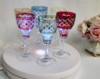 6 Kristalllikörgläser: Mehrfarbig, ca. 12,5 cm hoch, 59 ml