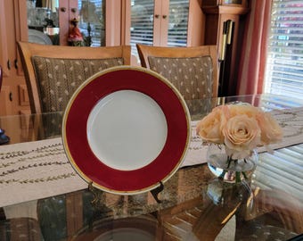 Minton Fine China Gold Rose Dinnerware From the 1950s. 5 and 4