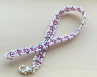 Light Magenta Flower and White Beaded Bracelet