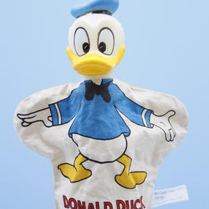 Vintage Walt Disney Donald Duck Hand Puppet Cloth Body Plastic Head