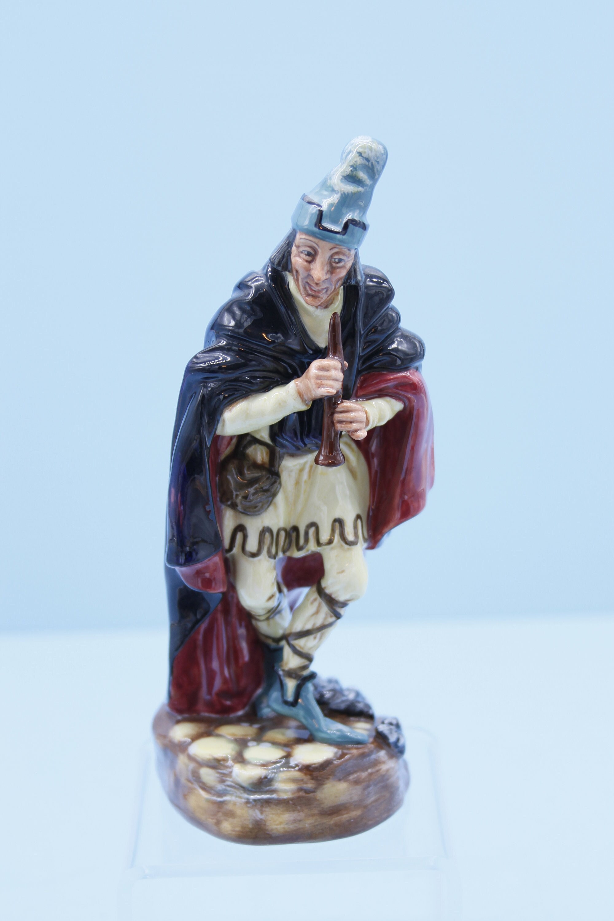 Vintage Royal Doulton Figurine - The Pied Piper HN2102 [Retired]