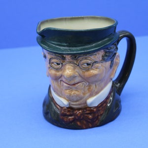 Vintage Royal Doulton large Mr. Pickwick pitcher he is 5 3\4&quot; high