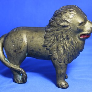 Vintage Cast iron Lion still bank