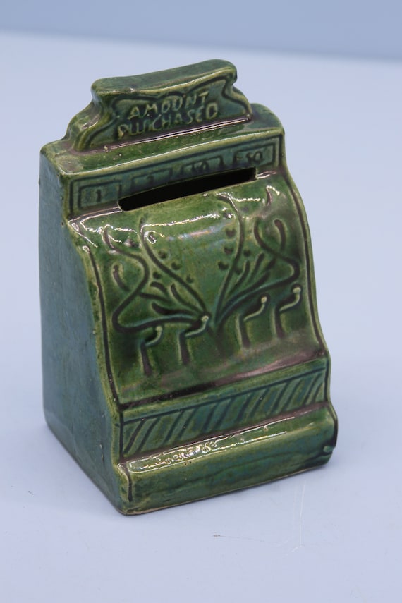 Antique Cast Cash Register Coin Bank (TRE) Antique Cast Cash Register Coin Bank (TRE)