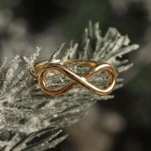 Dainty Infinity Ring, 14K Gold Filled Infinity Knot Ring, Minimalist Thin Stacking Band, Delicate Eternity Promise Ring, Gift for Her