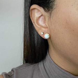 Dainty earrings, Delicate Earrings, White studs Tiny post earrings, Stacking earrings, Minimaliste Earrings, Everyday Earrings, Hers Gift