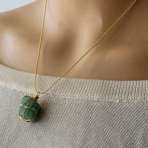 Natural Wire wrapped Aventurine crystal necklaces, Green aventurine pendant necklace, Crystal Point Necklace, Healing crystal necklace