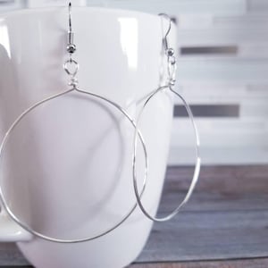 Dünne Creolen, Dünne Creolen aus Silber, Minimalistische Creolen, Dünne Creolen aus Gold, Minimalistische Creolen