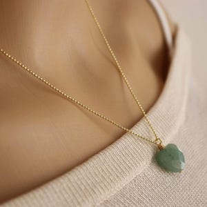 Aventurine Heart necklace, Green aventurine necklace, minimalist necklace, necklace chain thin, birthday giftful gift, mothers days gifted