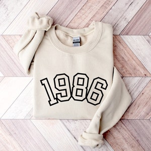 Custom Year sweatshirt, Birthday Sweatshirt, Birth Year Number Shirt, Birthday Gift for Women, Birthday Sweatshirt Gift, custom sweatshirt