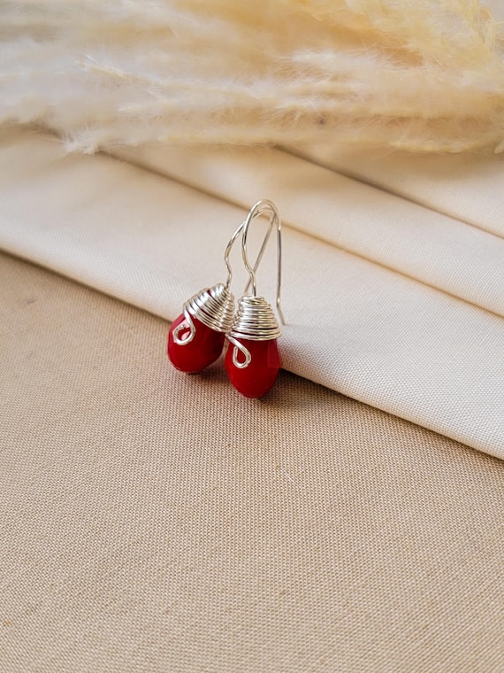 Dainty Gold Earrings, Dropping Earrings, Crystal Earrings, Stacking Earrings, Delicate Earrings, Tiny drop earrings, tear drop earrings,