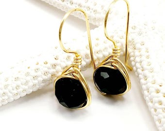 Black drop Minimalistic Earring, Crystal Drop Earrings, Minimalist Style, crystal earrings dainty, Gold minimalistic earrings, gift for- her