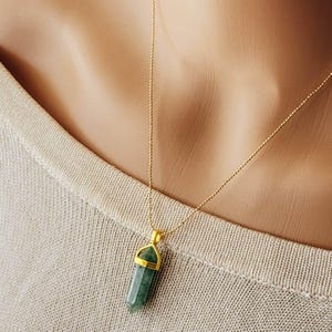Green aventurine necklace, Thin chain necklace, chain necklace, minimalistic necklace, charming necklace, gifted for her, giftful sister