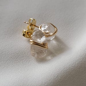 Clear crystal quartz post earrings, Raw crystal earrings, Earrings studs stone tiny, gold minimalistic earrings, Giftful moms, Gift for-her