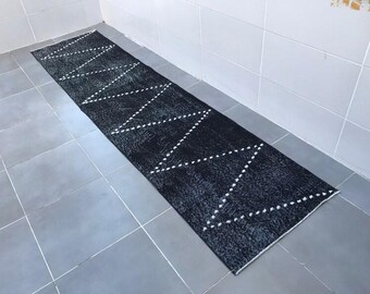 Triangular design Rug,  Vintage Oushak Rug, Turkish Black White Hallway Rug, Runner Rug, Muted Runner Rug, Wool Runner, 303x75 Cm