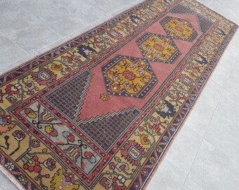 手織りウールのウシャックランナーラグ：3x9インチのヴィンテージ