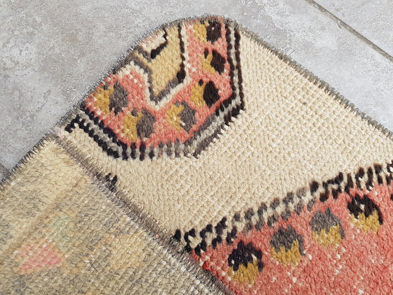 Oushak Carpet Rug, Muted Vintage Rug, 2x4 Ft Minimalist Wool Rug, Designer Rug Red, Small Antique Rug, Traditional Rug, Tribal Rug, 135x60 image 9