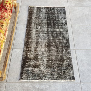 Carpet Boho Chic, Room Decor, Vintage Black Rug, Traditional Rug, Entry Rug, Neutral Rug, Turkish Overdyed Rug, Hand Knotted Rug, 88x45 Cm