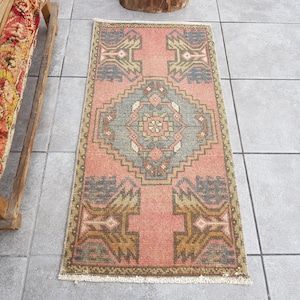 Pink Pastel Muted Rug, Oushak Small Rug, DoorMat, 1&#39;4x2&#39;8 Ft, Vintgae Entry Rug, Bath Rug, Pale Rug, Turkish Rug, Handwoven Rug, 94X48