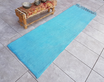 Alfombra de pasillo de cáñamo azul claro, Kilim turco vintage (200 x 65 cm)
