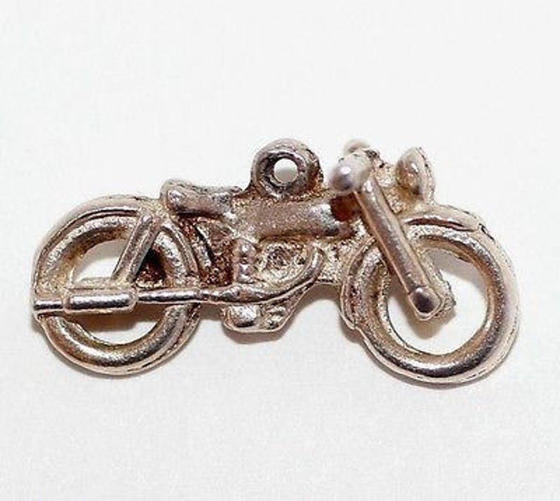 1960's Sedan Car Sterling Silver Vintage Bracelet Charm With Gift Box 2.4g 1960's Sedan Car Sterling Silver Vintage Bracelet Charm With Gift Box 2.4g