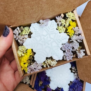 180 boxes white snowflake soap bar, Christmas Eve guest favors soap, Winter baby shower favors, Wonderland favors for fairytale birthday