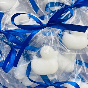 Sapone di anatra di gomma da 20 pezzi, regali unisex per baby shower, bomboniere per rivelare il genere, sapone a forma di animale, bomboniere per la prima festa di compleanno sapone per bambini