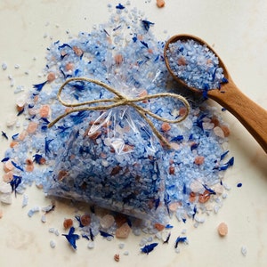 10 Stück Kornblumen Badesalz Bevorzugungen, Brautpartybevorzugungen, Personalisierte Dankeschön-Mini-Bulk-Geschenke, Blaue Gastgeschenke, Von meiner Dusche zu deiner