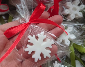 200pcs snowflake mini soaps, Christmas guest favors, Small holiday gift soaps, Winter wedding/bridal shower favors, Wonderland winter favors