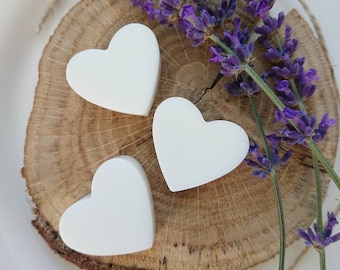 40 piezas de mini jabones de corazón de lavanda desempaquetados, favores de jabón sin desperdicio, pequeño regalo de agradecimiento para los invitados, jabones de favor de boda en forma de corazón blanco