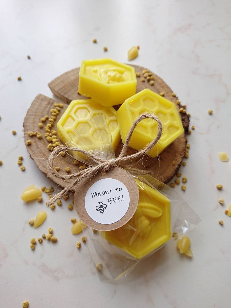 80pcs Mommy bee favors, Pair of honey soaps, Bee combs soap favors, Bee theme party favors, Country wedding guest favors, Beekeeper gifts image 4